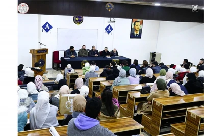 Meeting with new students at the College of Architecture