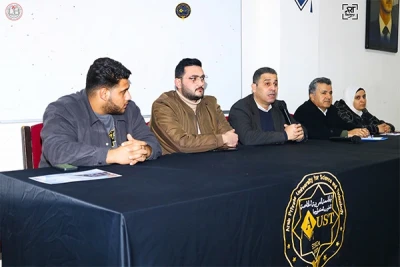 Meeting with new students at the College of Architecture