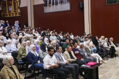 كلية الترجمة تقدّم أولى عروضها المسرحية Mind Your Language
