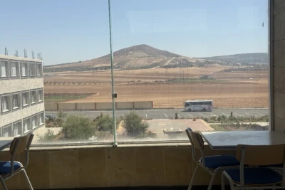 كافتيريا الجامعة