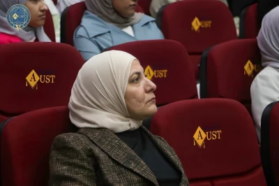 الجامعة العربية الخاصة تُقيم محاضرة علمية تناقش معايير وشروط حفظ الأدوية والمستلزمات الطبية