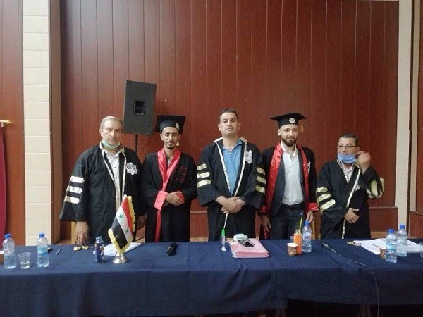 طلاب هندسة الصناعات البترولية