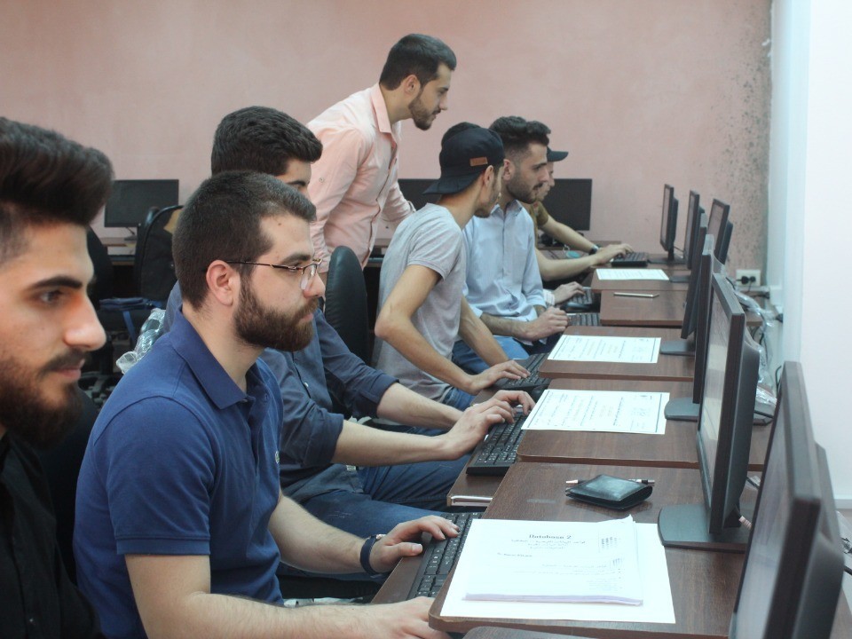 معسكر تدريبي برمجي لطلاب هندسة تقانة المعلومات 1