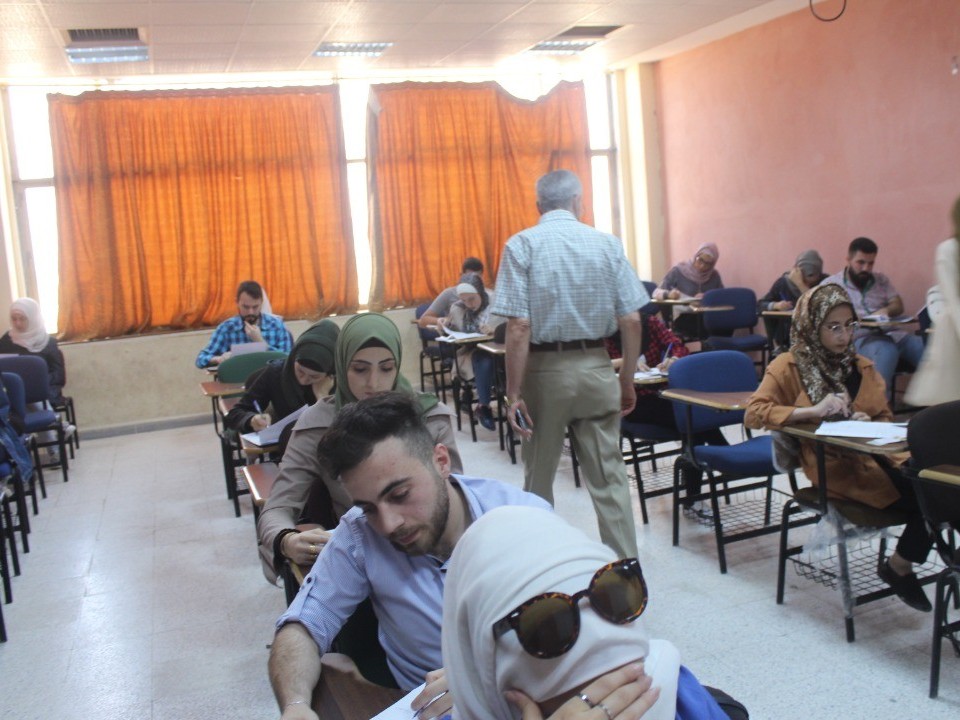 جولة لتفقد سير العملية الامتحانية