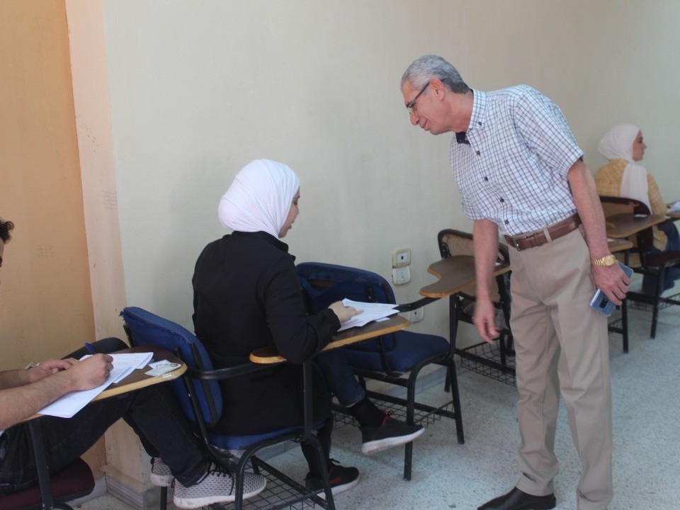 جولة لتفقد سير العملية الامتحانية