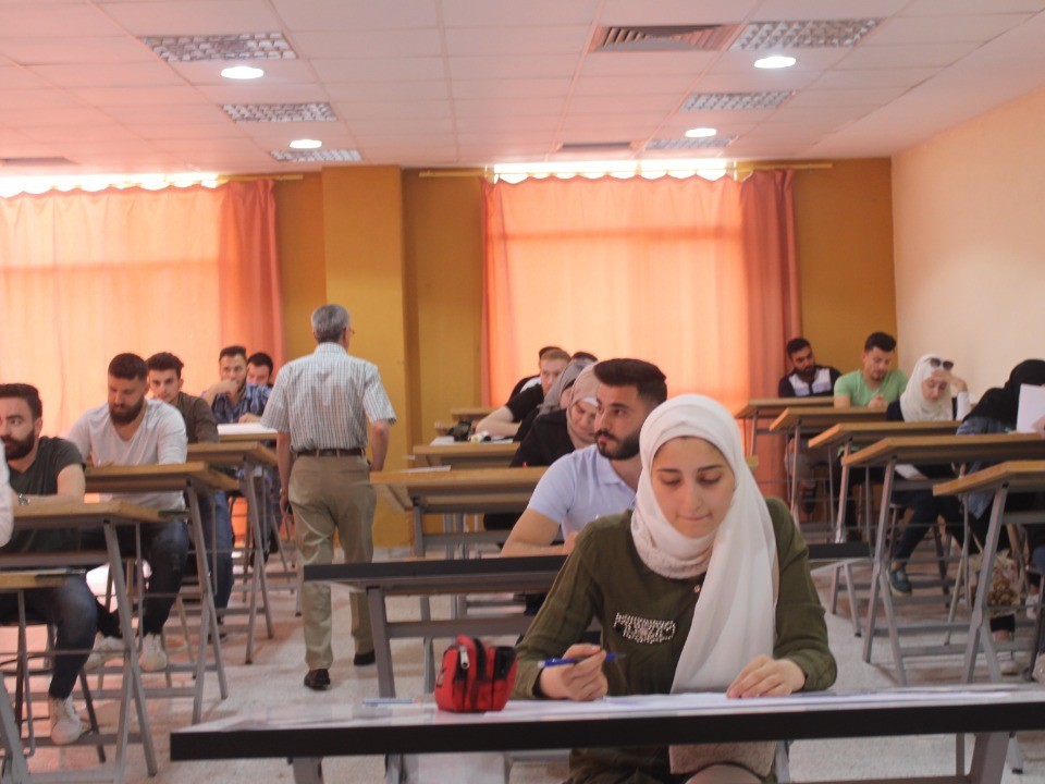 جولة لتفقد سير العملية الامتحانية