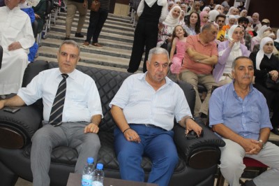 مناقشة مشاريع تخرج الدفعة الاولى من طلاب كلية الصيدلة في الجامعة العربية الخاصة للعلوم والتكنولوجيا