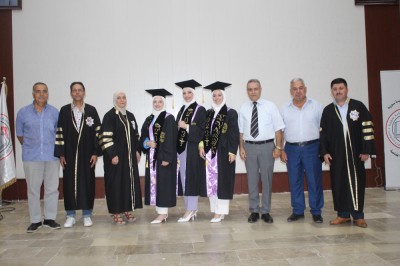 مناقشة مشاريع تخرج الدفعة الاولى من طلاب كلية الصيدلة في الجامعة العربية الخاصة للعلوم والتكنولوجيا