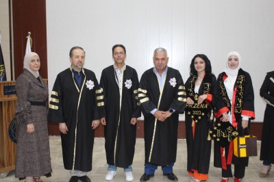 مناقشة مشاريع تخرج الدفعة الاولى من طلاب كلية الصيدلة في الجامعة العربية الخاصة للعلوم والتكنولوجيا