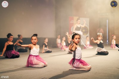 تحت رعاية ذهبية من الجامعة العربية الخاصة للعلوم والتكنولوجيا أقام معهد أبجد حفل تكريم للطلاب الأوائل والمتفوقين في الثانوية العامة والشهادة الاعدادية