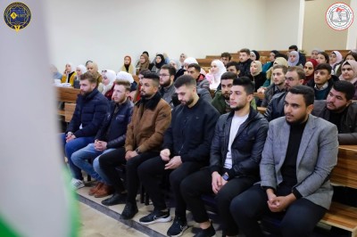 لقاء مفتوح مع طلاب كلية الصيدلة