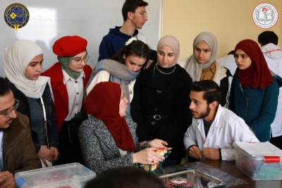 زيارة طلاب مدرسة المتفوقين