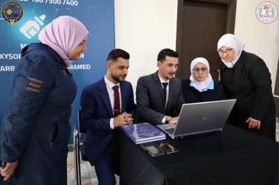 مناقشة مشاريع التخرج لكلية الهندسة المعلوماتية