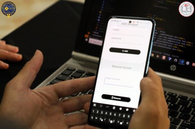 مناقشة مشاريع التخرج لكلية الهندسة المعلوماتية