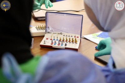 الورشة المخبرية المقامة على هامش المؤتمر العلمي الثاني لكلية طب الاسنان برعاية شركة النجاح وشركة لانا دينت