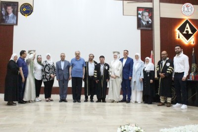 مناقشة مشاريع تخرج طلاب كلية الصيدلة للفصل الثاني للعام الدراسي 2023-2024