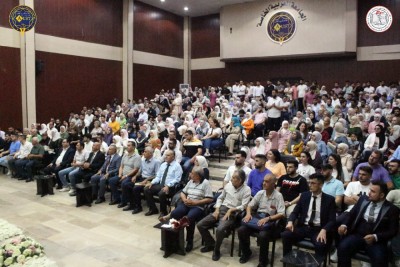 مناقشة مشاريع تخرج طلاب كلية الصيدلة للفصل الثاني للعام الدراسي 2023-2024