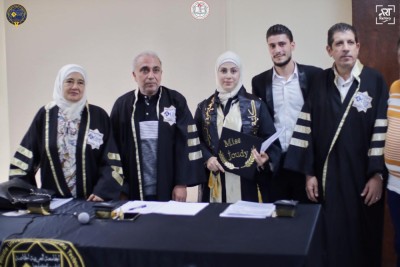 مناقشة مشاريع كلية الترجمة واللغات