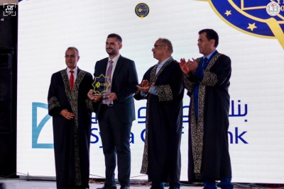 تكريم ضيوف حفل التخرج