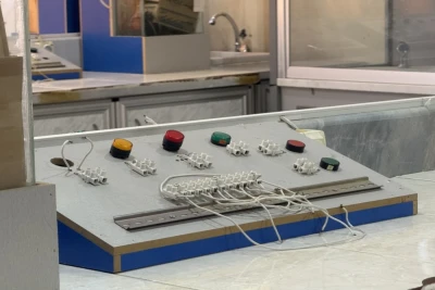 مخابر الجامعة