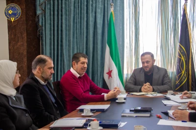 رئيس الجامعة يترأس اجتماعاً لبحث سبل الارتقاء بالخدمات التعليمية والإدارية