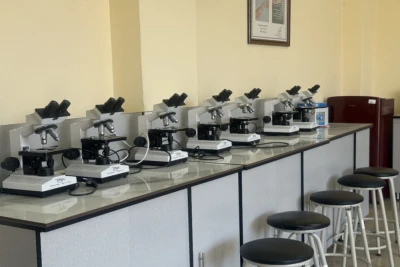 مخابر الجامعة