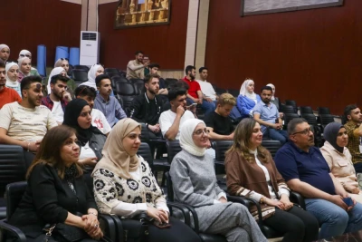 معرض طلابي يجمع الإبداع الفني والمعماري في رحاب الجامعة العربية الخاصة