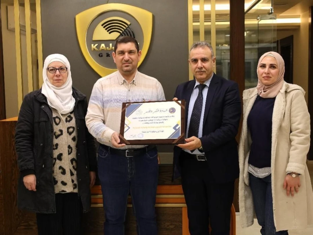 Visit aimed at strengthening the relationship between the Arab Private University for Science and Technology and national production factories