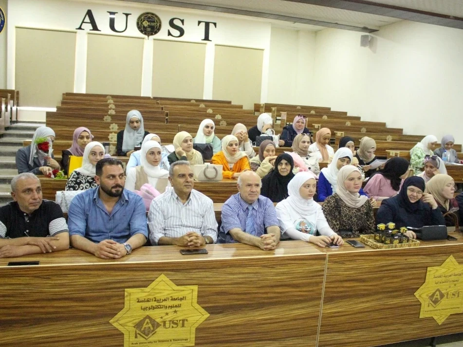 Discussing the graduation projects of students of the College of Translation and Languages ​​for the second semester of the academic year 2023-2024