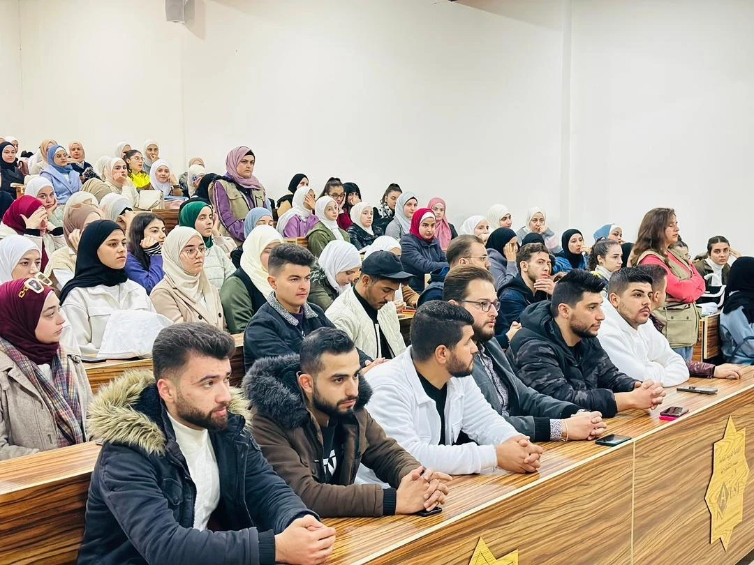 Open meeting with new students at the College of Pharmacy