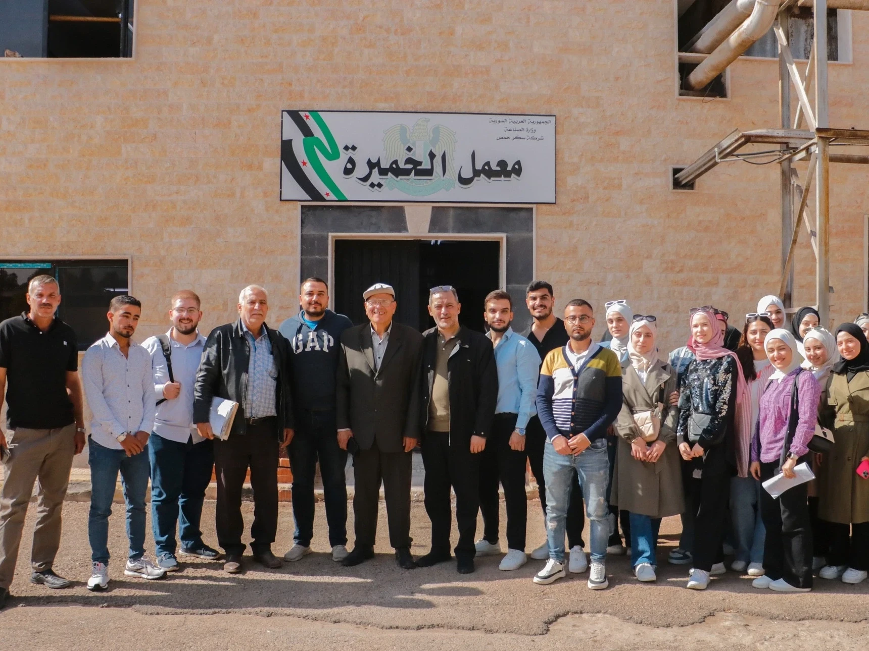 رحلة علمية لطلاب كلية الهندسة الكيميائية إلى معمل السكر